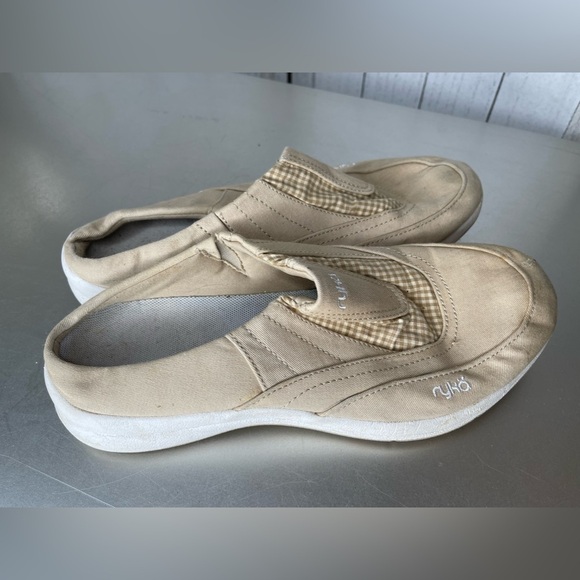 Ryka Shoes Womens Sz 9.5 Low Top Slip On Comfort Roubd Toe Flat Tan Cream - Picture 4 of 7